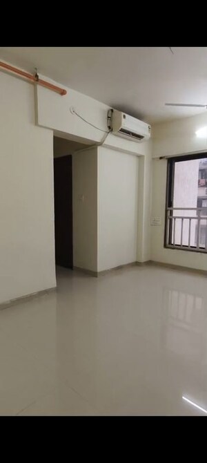 Room in 1 BHK Apartment at Crystal Armus, Chembur – for Rent