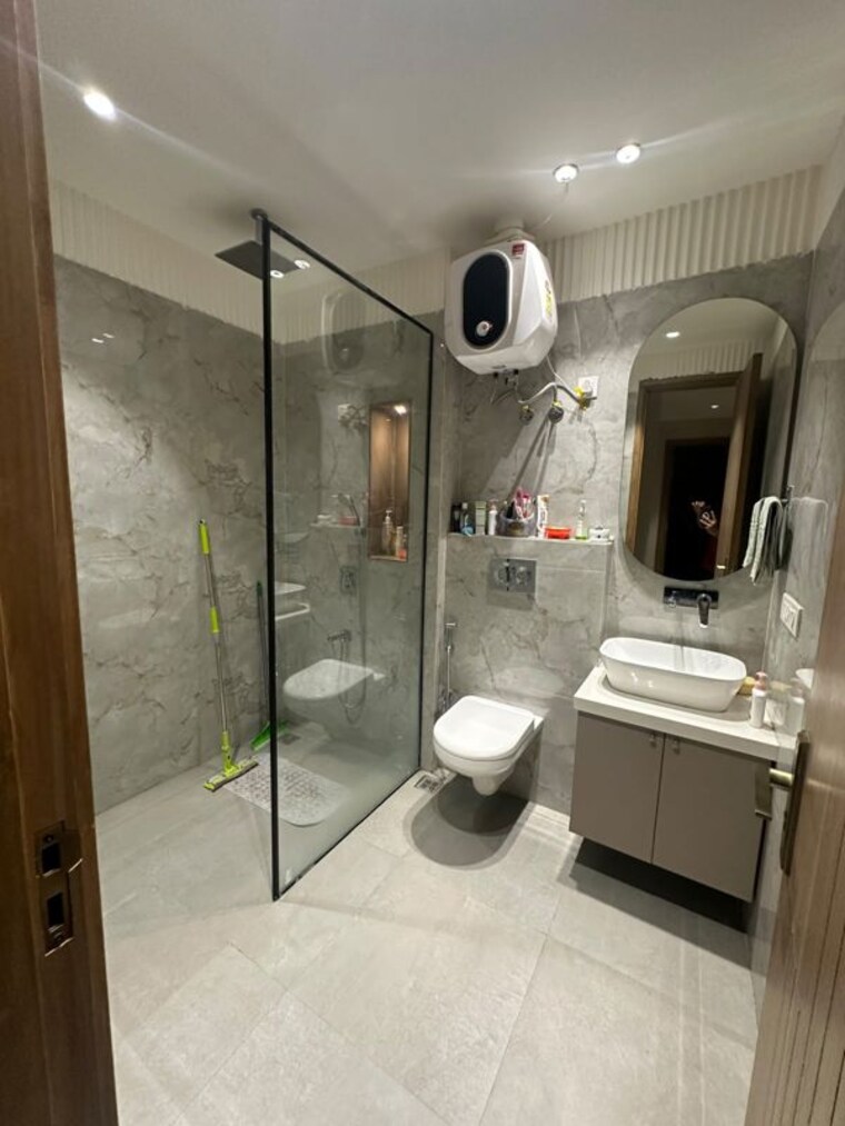 Bathroom, rwa-residential-society-sector-46 3 Bedroom 1800 Sq.Ft. Builder Floor In Sector 46 Gurgaon 10741913