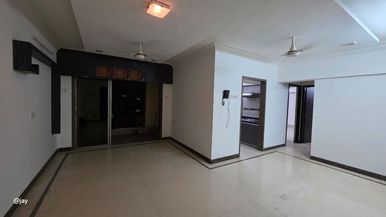 Room, regency-towers 3 Bedroom 1000 Sq.Ft. Apartment In Kavesar Thane 10741964