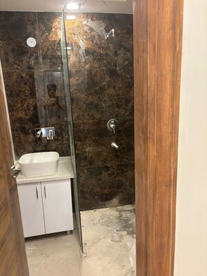 Bathroom in 3 BHK Builder Floor at BPTP District Phase 2, Sector 84 – for Sale