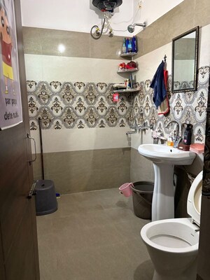 Team Area in 2 BHK Apartment at Sector 126 – for Rent