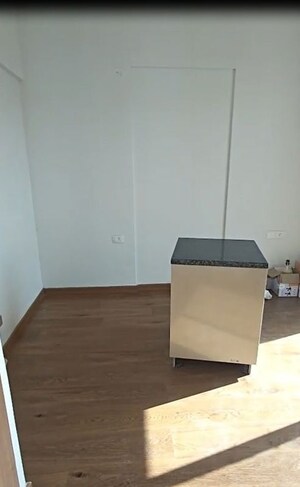Room in 2 BHK Apartment at Kharadi – for Rent