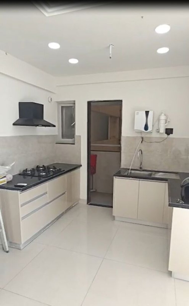 Kitchen, kharadi 2 Bedroom 900 Sq.Ft. Apartment In Kharadi Pune 10741987