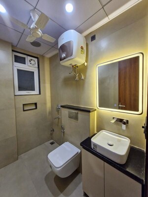 Bathroom in 1 RK Builder Floor at Sector 46 – for Rent