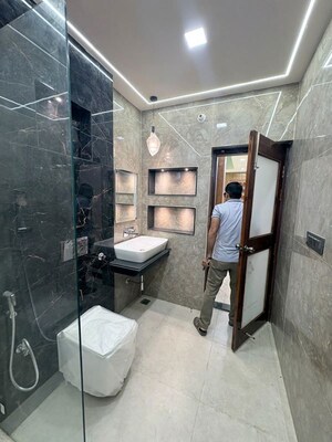 Bathroom in 3 BHK Villa at Neelendras Amity Greens, Gomti Nagar – for Sale