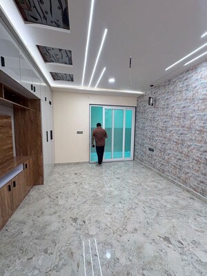 Parking in 3 BHK Villa at Neelendras Amity Greens, Gomti Nagar – for Sale