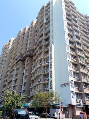 3 BHK Apartment For Rent in Vastu Acharya Ashram, Borivali West