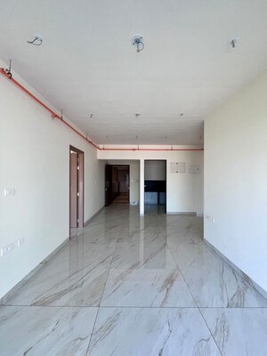 Room in 3 BHK Apartment at Raymond The Invictus By GS, Pokhran Road No One – for Rent