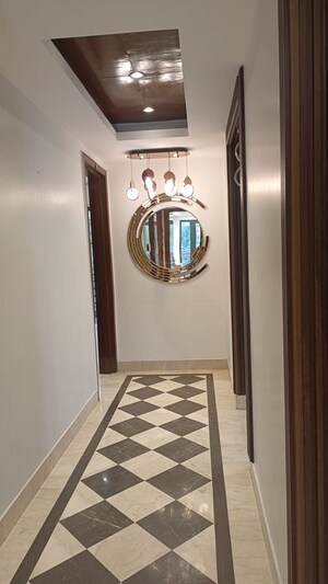 Building Lobby in 3 BHK Builder Floor at New Rajinder Nagar – for Sale