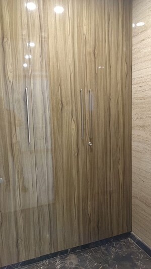 Building Lobby in 3 BHK Builder Floor at New Rajinder Nagar – for Sale