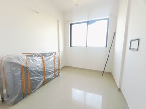 Room in 2 BHK Apartment at Kolte Patil Margosa Heights, Mohammadwadi – for Rent