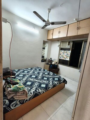 Team Area in 2 BHK Apartment at Millennium Park, Andheri East – for Rent