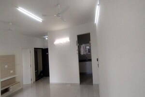 Room in 3 BHK Apartment at Godrej Avenues, Yelahanka – for Rent