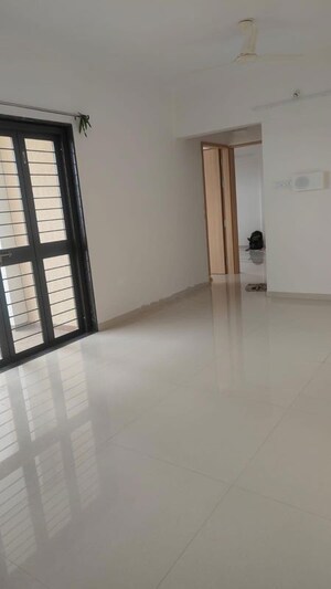 Room in 2 BHK Apartment at Kohinoor Courtyard One, Wakad – for Sale