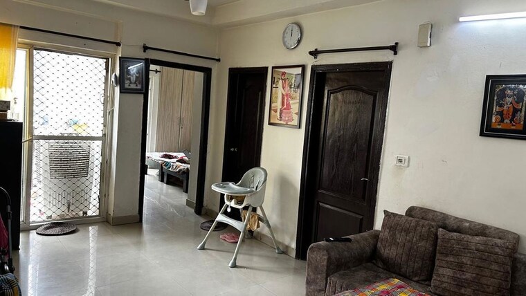 Room, aims-golf-city 3 Bedroom 1350 Sq.Ft. Apartment In Sector 75 Noida 10742098
