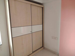 Room in 3 BHK Apartment at 38 Park Majestique, Undri – for Sale