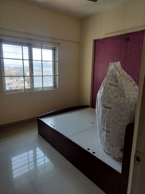Bedroom in 1 BHK Apartment at Hadapsar – for Rent