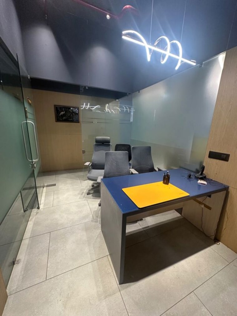 Team Area, sindhubhavan Commercial Office Space 7100 Sq.Ft. In Sindhubhavan Ahmedabad 10742043