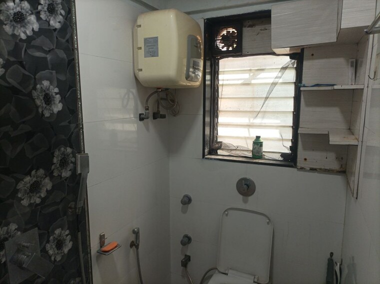 Bathroom, anamitra-tower 3 Bedroom 1100 Sq.Ft. Apartment In Brahmand Thane 10742136
