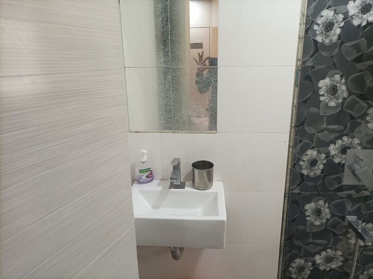 Bathroom, anamitra-tower 3 Bedroom 1100 Sq.Ft. Apartment In Brahmand Thane 10742136