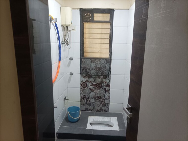 Bathroom, anamitra-tower 3 Bedroom 1100 Sq.Ft. Apartment In Brahmand Thane 10742136