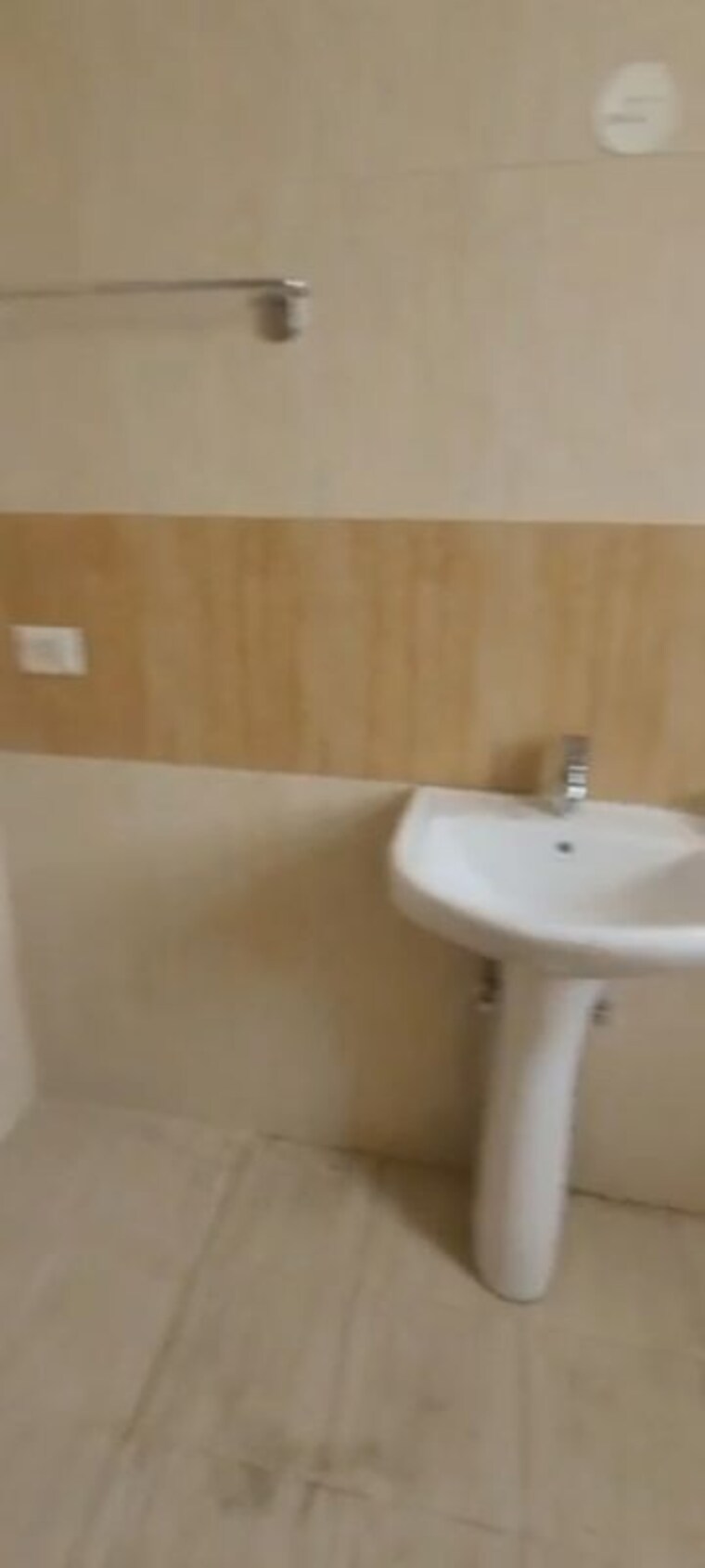 Bathroom, imperia-esfera 4 Bedroom 2450 Sq.Ft. Apartment In Sector 37c Gurgaon 10742137