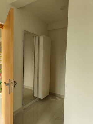 Room in 3 BHK Apartment at ASBL Spectra, Financial District – for Rent