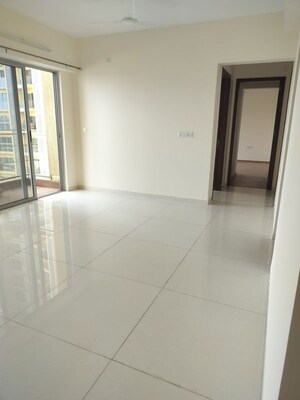 Room in 2 BHK Apartment at Amanora Adreno Towers, Hadapsar – for Sale
