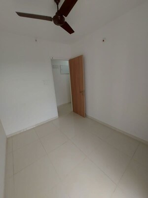 Room in 3 BHK Apartment at Godrej Emerald, Ghodbunder Road – for Rent