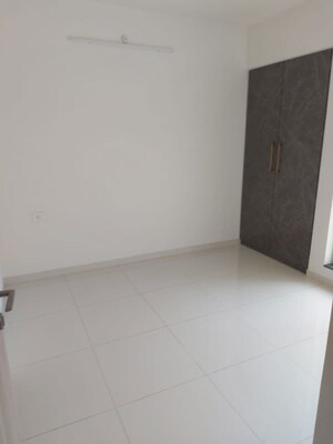 Room in 3 BHK Apartment at Godrej Emerald, Ghodbunder Road – for Rent