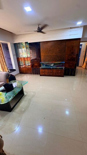 2 BHK Apartment For Rent in Millionaire Heritage, Andheri West