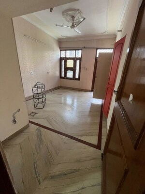 Bedroom in 3 BHK Builder Floor at Sector 7 – for Rent