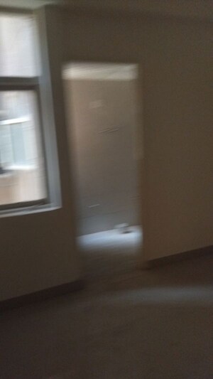 Furnished Amenities in 3 BHK Apartment at S3 Green Avenue, Sector 85 – for Sale