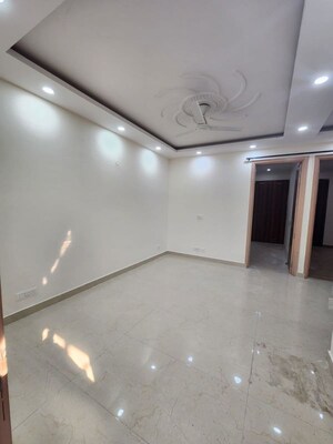Room in 2 BHK Builder Floor at Chattarpur – for Rent