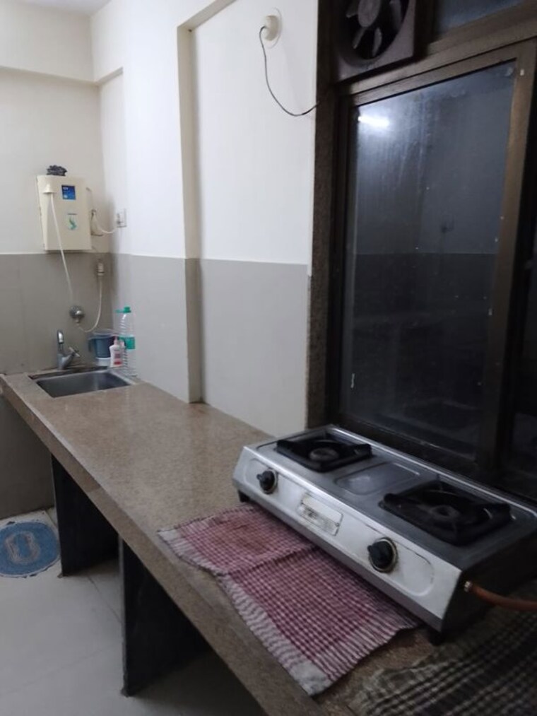 Kitchen, everest-country-side 1 Bedroom 600 Sq.Ft. Apartment In Kasarvadavali Thane 10742305
