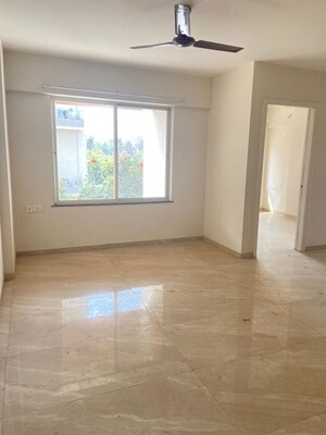 Room in 2 BHK Apartment at Florida River Bank, Mundhwa – for Rent