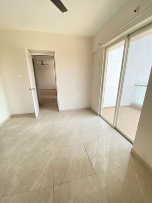 Room in 2 BHK Apartment at Florida River Bank, Mundhwa – for Rent
