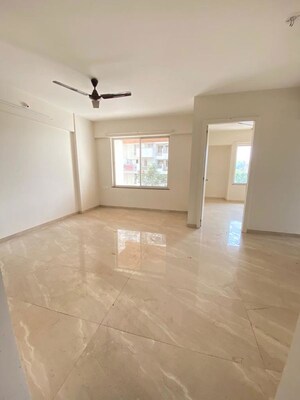 2 BHK Apartment For Rent in Florida River Bank, Mundhwa