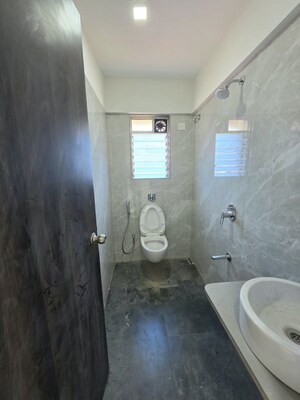 Bathroom in 3 BHK Apartment at Rite Rudra Paradise, Santacruz East – for Rent