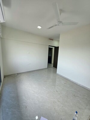 Room in 3 BHK Apartment at Rite Rudra Paradise, Santacruz East – for Rent