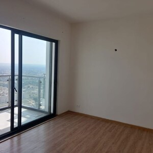 Room in 3.5 BHK Apartment at Ireo Uptown, Sector 66 – for Rent