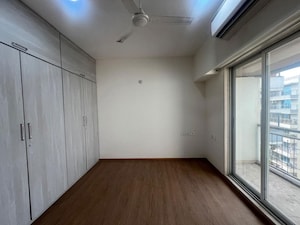 Master Bedroom in 4 BHK Apartment at Dheeraj Insignia, Bandra East – for Rent