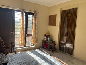 Room in 3 BHK Builder Floor at Kohli One Malibu Town Plot, Sector 47 – for Rent