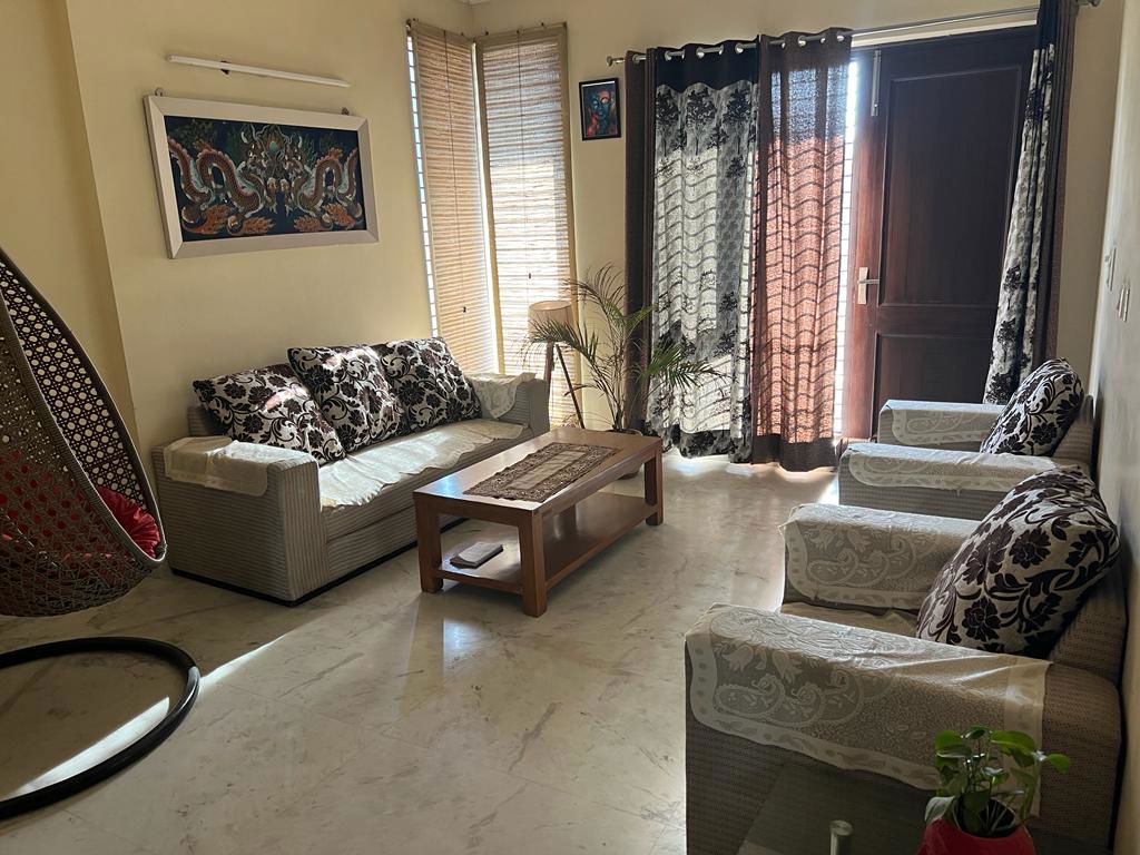Living Room, kohli-one-malibu-town-plot 3 Bedroom 240 Sq.Yd. Builder Floor In Sector 47 Gurgaon 10742375