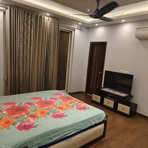 Bedroom in 3 BHK Apartment at M3M Golf Estate, Sector 65 – for Rent