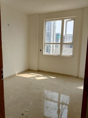 Room in 2 BHK Apartment at Grand Omaxe, Gomti Nagar – for Sale