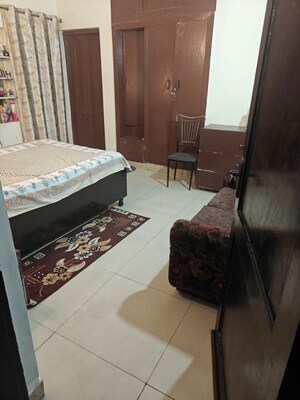 Bedroom in 2.5 BHK Apartment at Arun Vihar Sector 37, Sector 37 – for Sale