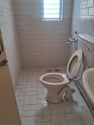 Bathroom in 2 BHK Apartment at Kumar Padmalaya, Aundh – for Rent