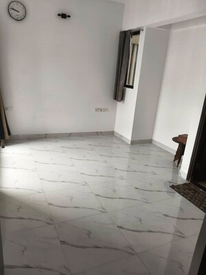 Room in 2 BHK Apartment at Pokhran Road No Two – for Rent