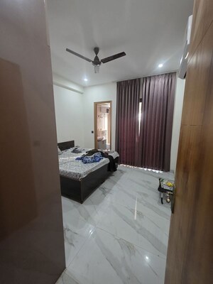 Furnished Amenities in 3 BHK Builder Floor at Sector 57 – for Rent